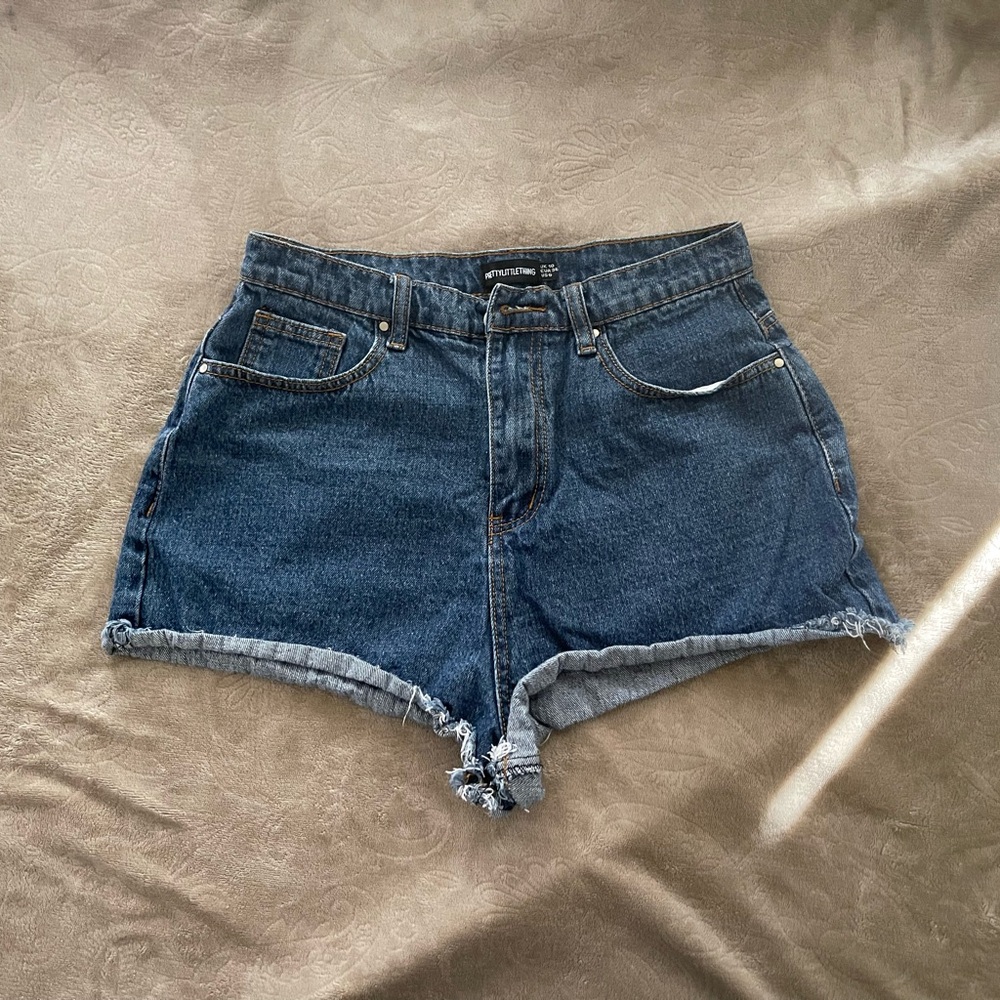 PrettyLittleThing Blue Jean Shorts High-Waisted Distressed
